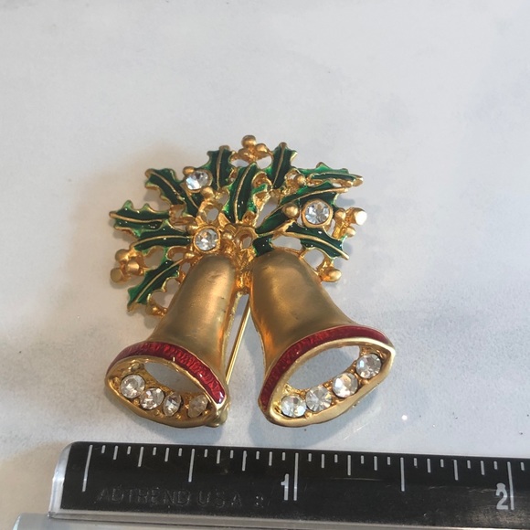 Vintage Christmas bells brooch - Picture 4 of 5
